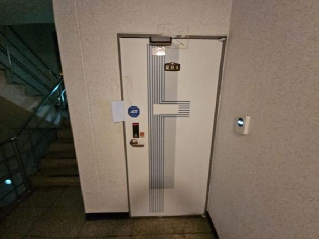 B000240202501300008043.jpg