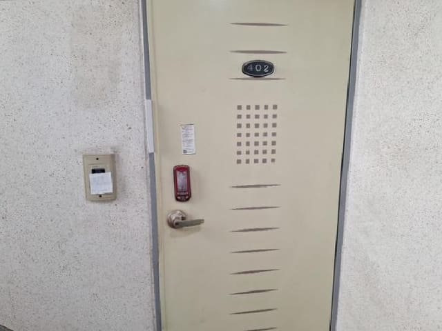 B000240202601305022453.jpg