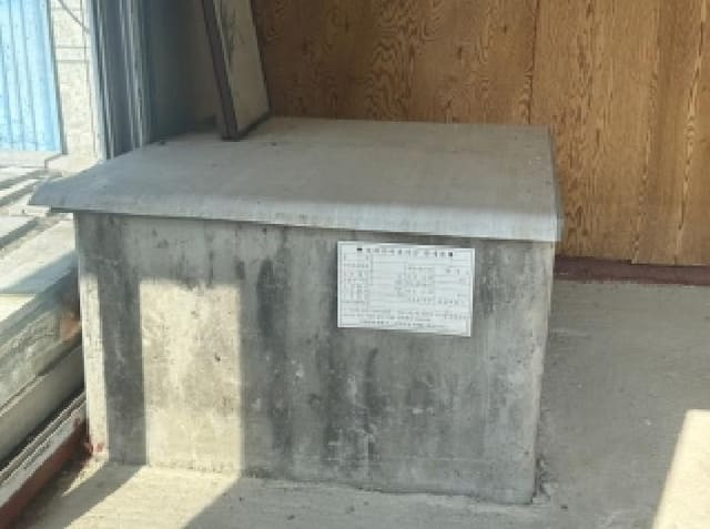 B000270202601300000644.jpg