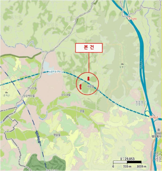 B000270202601300500074.jpg