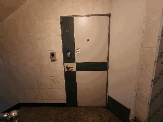 B000270202601300500374.jpg