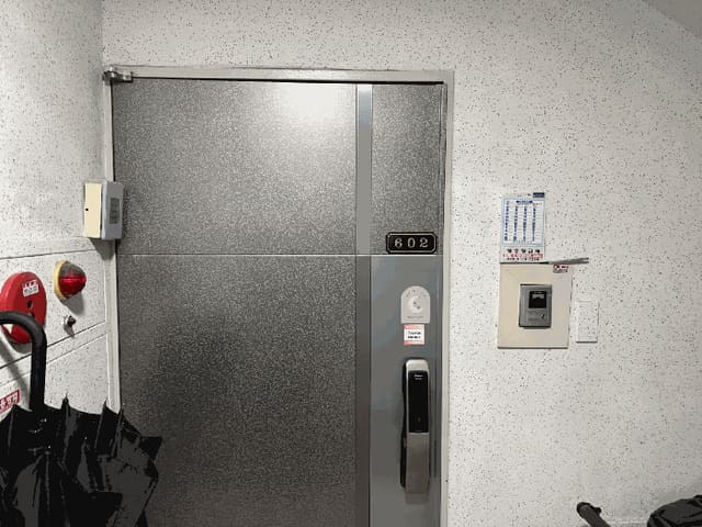 B000270202601300501603.jpg