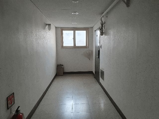 B000270202601300503664.jpg