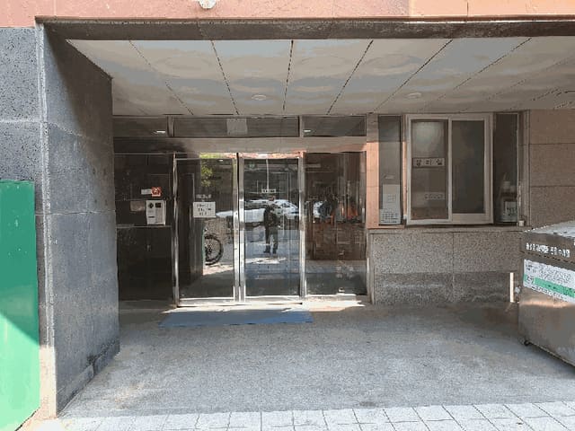 B000270202601300503663.jpg