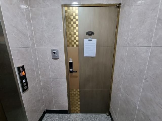 B000280202601300001681.jpg