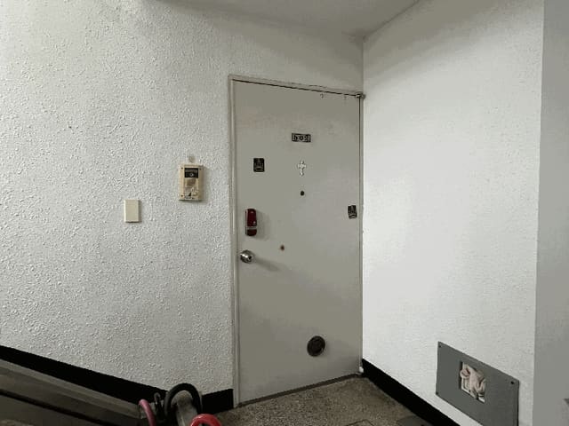B0003132025013001138910.jpg