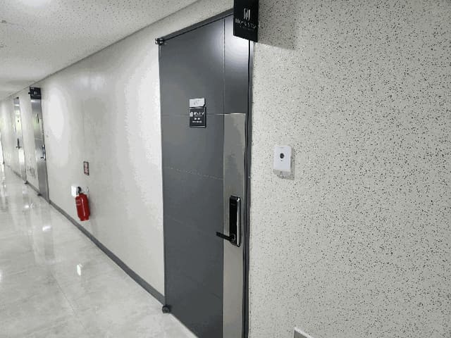 B0005132025013005177576.jpg