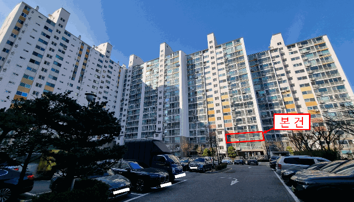 단지 안에서 본 101동. 붉은 표시가 이 물건이에요