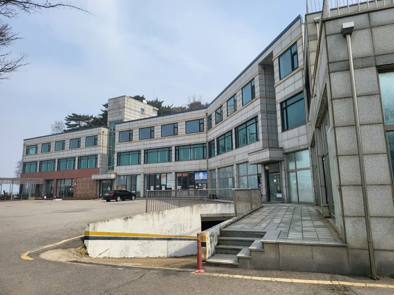 인천광역시 옹진군 영흥면 내리 724-132 제3층 제303호